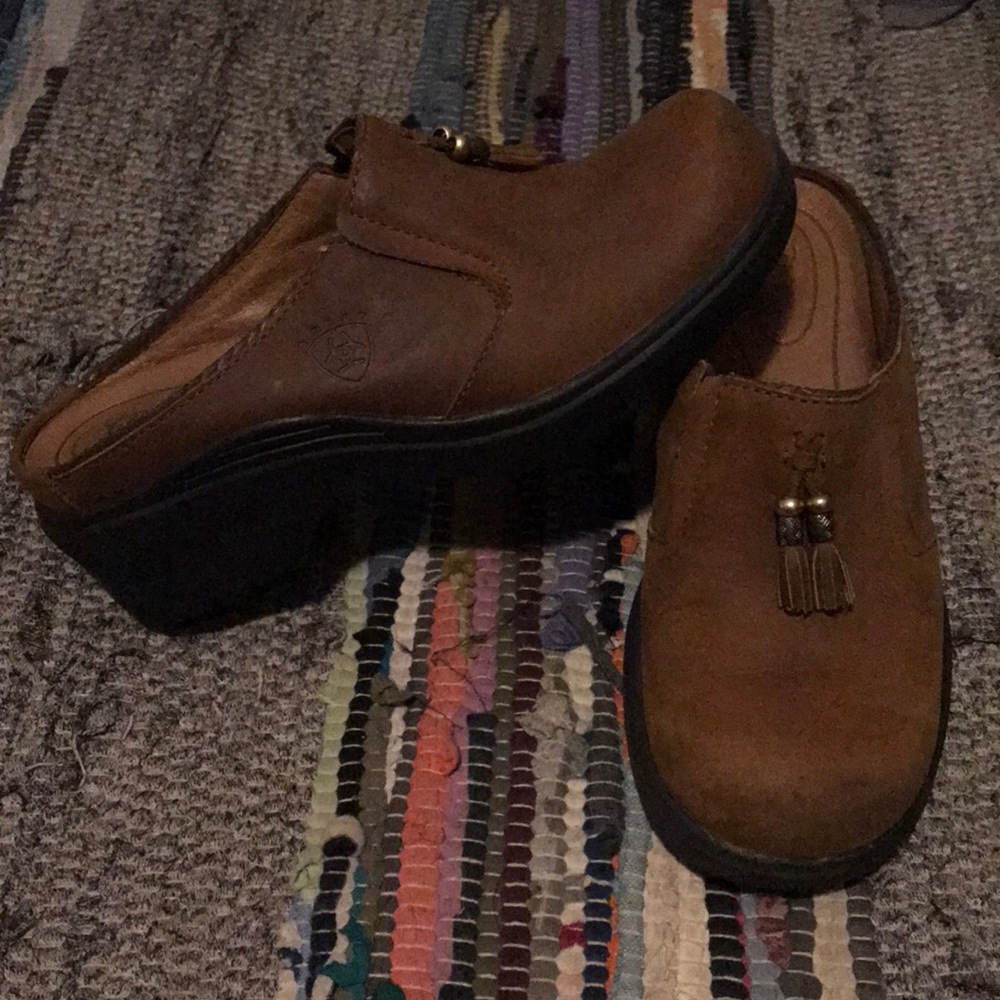 NWOT&B Ariat slide-on loafers